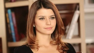 Beren Saat'ten çarpıcı açıklamalar: Çok incindim!