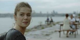 Burcu Biricik'in yeni filminden ilk kareler 