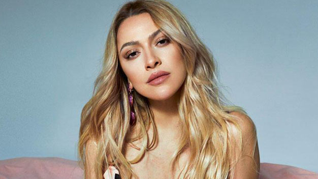 Hadise’nin Babası ve Annesi Mahkemelik Oldu