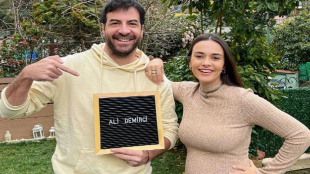 Hande Soral ile İsmail Demirci bebeklerini kucağına aldı