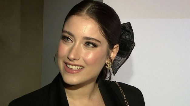 Hazal Kaya'nın Yeni Dizi Macerası: Sorgu Odası!