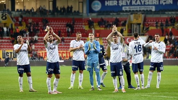 Slavia Prag - Fenerbahçe Canlı İzle